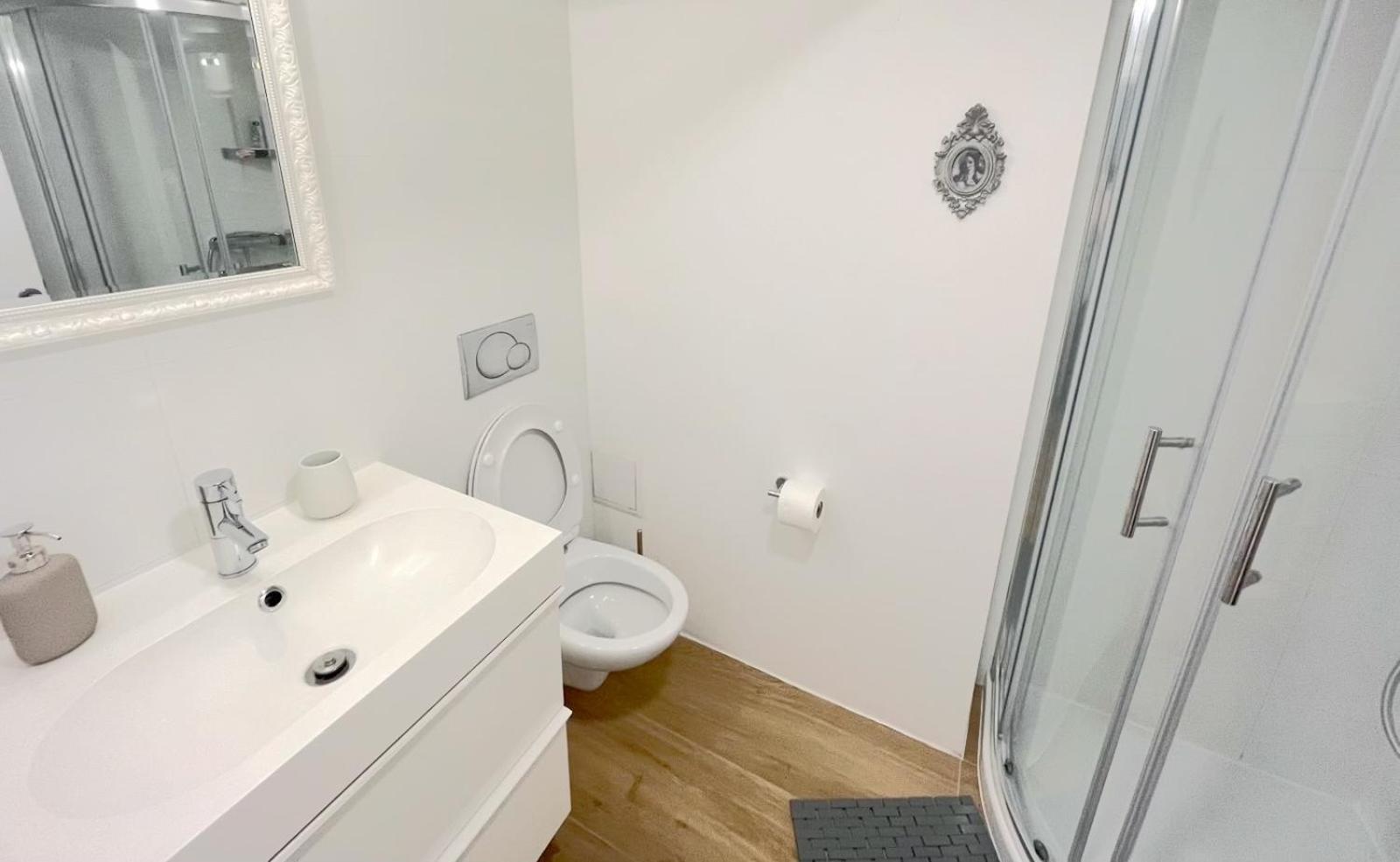 Valetier Apartments Ljubljana Ngoại thất bức ảnh